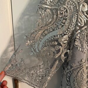For Sale: Tahari Arthur S. Levine Silver Sequin & Lace Cocktail Dress – Size 16